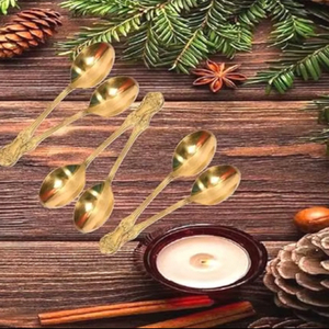 Cuillère en cuivre pur unique avec une œuvre d'art du palais royal du patrimoine indien pour une utilisation dans les hôtels et les restaurants à un prix abordable - Product Image 1