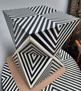 เก้าอี้คอนโซลทรงกลมลายโบราณแบบหรูหราเป็นมิตรกับสิ่งแวดล้อม ตกแต่งด้วยกระดูกแท้ งานแฮนด์เมด เฟอร์นิเจอร์สำหรับบ้านและสำนักงาน - Product Image 1