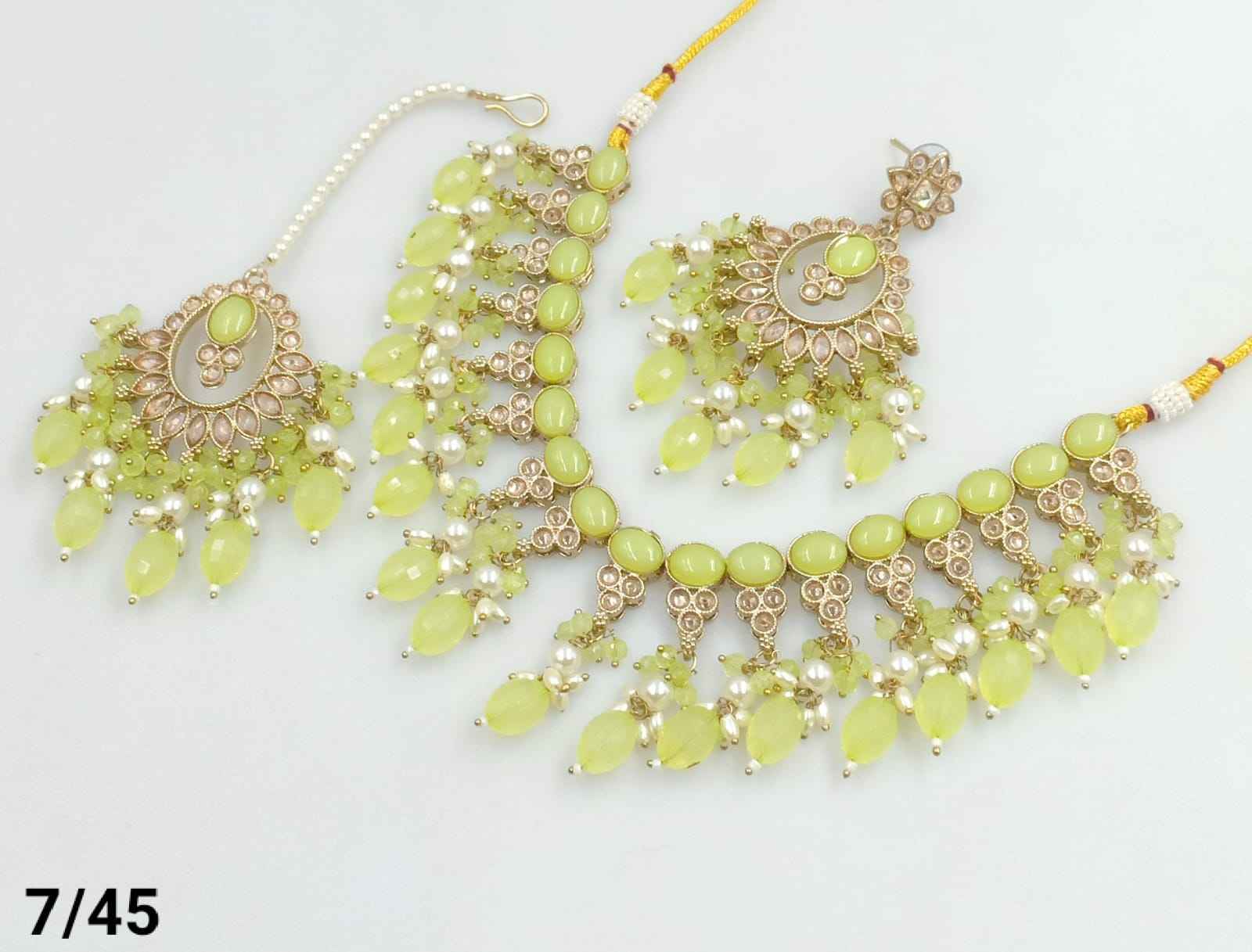 สีเขียว