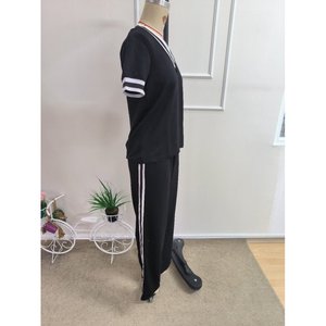Conjunto de Dos Piezas para Mujer, Blusa de Manga Corta con Cuello en V de Viscosa de Dos Hilos y Pantalones, 37228 - Negro - Product Image 4