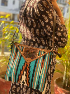 กระเป๋าหนังสไตล์ตะวันตกแอซเท็กทรงเครื่องมือกระเป๋าวินเทจสีน้ำตาลแนววินเทจกระเป๋าถือหนังบุสองชั้นไม่เหมือนใคร - Product Image 3