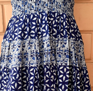 Robe longue élégante en coton indigo à rayures indigo tie-dye pour soirée - Product Image 4