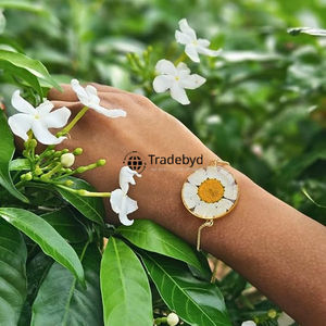 Bracelets en résine Tradebyd Bijoux élégants faits à la main parfaits pour les tenues décontractées Festivals et besoins de cadeaux - Product Image 3