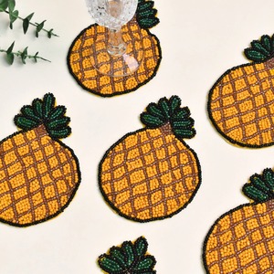 Dessous de verre perlé en forme d'ananas fait à la main tapis de boisson décoratifs pour cuisine Table à manger porte-gobelet à café-approvisionnement en gros en vrac - Product Image 3