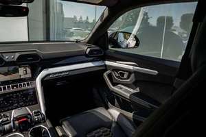 Urus 2024 d'occasion de luxe, cuir foncé, turbo, transmission intégrale, SUV, conduite à gauche, toit ouvrant panoramique, 5 places, automatique 8 vitesses, moteur 4.5L - Product Image 6