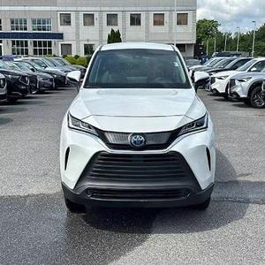 2024 Toyota Venzq LE SUV 4 portes AWD 2.5L 4cyl essence/électrique hybride CVT - Product Image 1