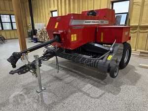 Meilleure vente Massey Ferguson SB 1840 Petite presse à balles carrée pour la récolte du grain, du maïs, du blé, du riz, des arachides, des pommes de terre - Product Image 6