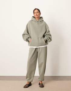 Sudadera con capucha de gran tamaño Premium Vintage Wash Heavyweight Streetwear Pullover con bordado Patchwork para hombres y mujeres Pedidos a granel - Product Image 2