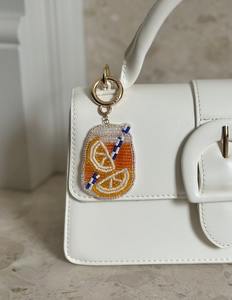 Charme de bus de New York en broderie perlée faite à la main tendance, mignon, élégant, luxueux, dernier cri, magnifique, accessoire de mode personnalisé - Product Image 3