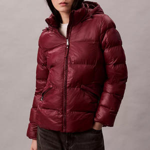 Chaqueta acolchada cálida a la moda para mujer de nuevo diseño de Color personalizado de alta calidad, chaquetas para mujer a precio barato, se acepta servicio OEM de talla grande - Product Image 1