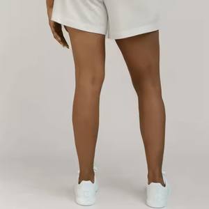 Pantalones cortos de mujer informales modelo suave y elegante OEM: moda versátil y ecológica para uso diario fabricados en Pakistán por HUG - Product Image 3