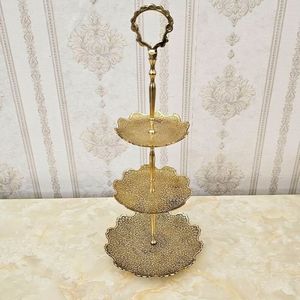 Strong pedestal r metal <b>cake</b> <b>stand</b> for bakeries restaurants catering services or home kitchen dessert display purposes - Product Image 2