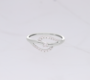 แหวนเพชรสีเหลืองทอง14K สุดหรูสำหรับผู้หญิงดีไซน์ร่วมสมัยพร้อมการจัดวางแบบง่ามประดับเพชรกลมธรรมชาติ - Product Image 3