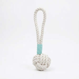 Jouet en corde naturelle blanche artisanale au style simple - Product Image 3