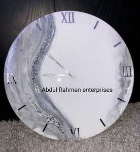 Horloge murale à quartz abstraite moderne faite à la main Unique résine époxy artisanat simple face aiguille affichage Art décoration murale de noël pour - Product Image 1