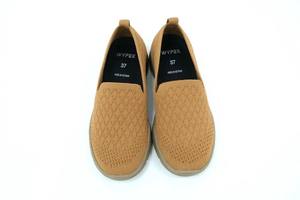 WYPEX Chaussures en tricot ultra-légères pour femme, confortables et respirantes, en tissu EVA chaud, durable, antidérapantes, en caoutchouc - Product Image 2