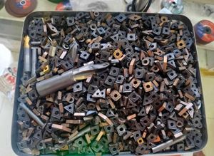 HMS - Accesorios de chatarra metálica de carburo de tungsteno en trozos, formas y tamaños mixtos de Aksaray para uso industrial - Product Image 2