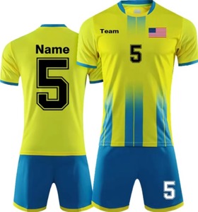 Conception personnalisée Uniforme de football en tissu de qualité supérieure Large gamme de tailles Nouveau style de chemises d'entraînement pour la pratique du football Porter - Product Image 2