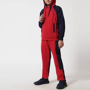 Chándal ligero y transpirable para niños, ropa deportiva suave y elástica de dos piezas para comodidad durante todo el día - Product Image 3