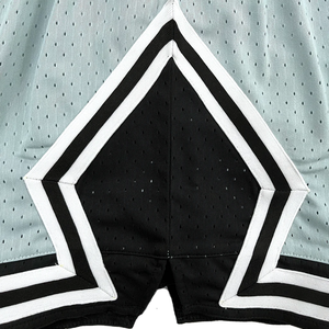 Pantalones cortos de gimnasio de secado rápido tamaño XS personalizado para hombres y mujeres estilo informal cintura elástica bolsillos laterales sólido antiarrugas servicio OEM - Product Image 4