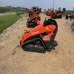 รถตักล้อยาง Kubota SCL1000 ปี 2022 มือสอง รับน้ำหนักได้ 4 ตัน พร้อมปั๊มไฮดรอลิก KYB และชิ้นส่วนแกนกลางของปั๊มและตลับลูกปืน ขาย - Product Image 1