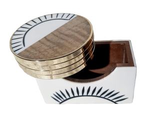 ที่รองแก้วไม้คลาสสิกที่มีคุณภาพชั้นนำเป็นมิตรกับสิ่งแวดล้อมออกแบบมาเป็นพิเศษสำหรับการตกแต่งโต๊ะในงานแต่งงานบาร์ร้านอาหาร - Product Image 1