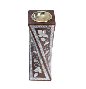 Quemador de incienso de madera hecho a mano con base cuadrada y trabajo de incrustaciones florales para Bakhoor & Dhoop - Product Image 1
