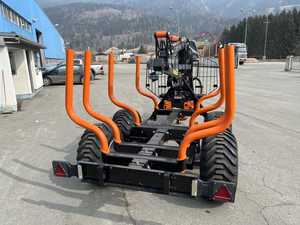 Remolque para Troncos Forestales con Grúa Hidráulica para Tractor y Uso con Garra para ATV, Alta Productividad, Garantía de 4 Años, Capacidad de 3200 kg - Product Image 4