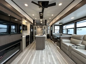 2026 K-E-Y-S-T-O-N-E C-O-U-G-A-R 3-6-0-M-B-I à vendre - Product Image 2