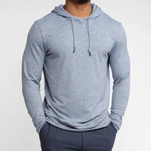 Camisa con capucha para hombre en tela de algodón Jersey Casual Fit OEM Logotipo personalizado Impresión disponible Etiqueta privada - Product Image 1