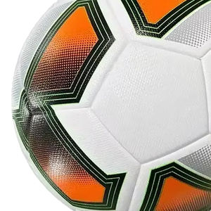Ballon de football en cuir PU pakistanais neuf, cousu à la main, 32 panneaux, impression de logo personnalisée, vente en gros - Product Image 3