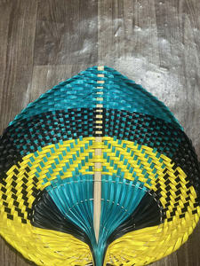 Abanico de mano de bambú de hoja de palma de Vietnam, abanico de paja artesanal tradicional hecho a mano para Bodas de verano y recuerdos ecológicos - Product Image 6