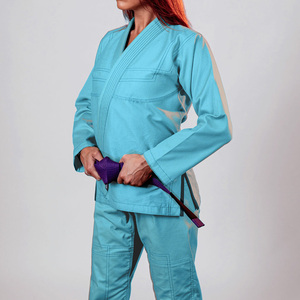 Kimono BJJ ligero de secado rápido para mujer Jiu Jitsu Gi personalizado con logotipo bordado y costuras reforzadas - Product Image 2