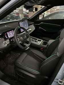 SUV Híbrido de Gasolina 2025 en Perfectas Condiciones, Listo para Enviar - Product Image 6