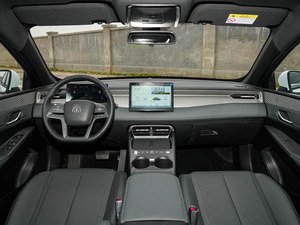 BYD Qin Plus DM-i Sedán Híbrido Enchufable 2026, Vehículo Eléctrico de Nueva Energía con 210 km de Autonomía para EAU - Product Image 3