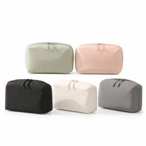 Sac d'accessoires numériques grande capacité, résistant à l'eau, avec fermeture éclair, pochette de rangement compressible pour chargeurs et câbles de voyage - Product Image 1