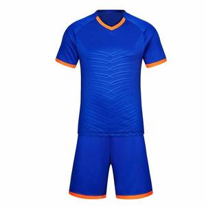 Top Trending Hombres Uniforme de fútbol Transpirable Sublimación personalizada Diseño Nombre Logo Camiseta de fútbol Ropa deportiva Uniforme de equipo de fútbol - Product Image 4
