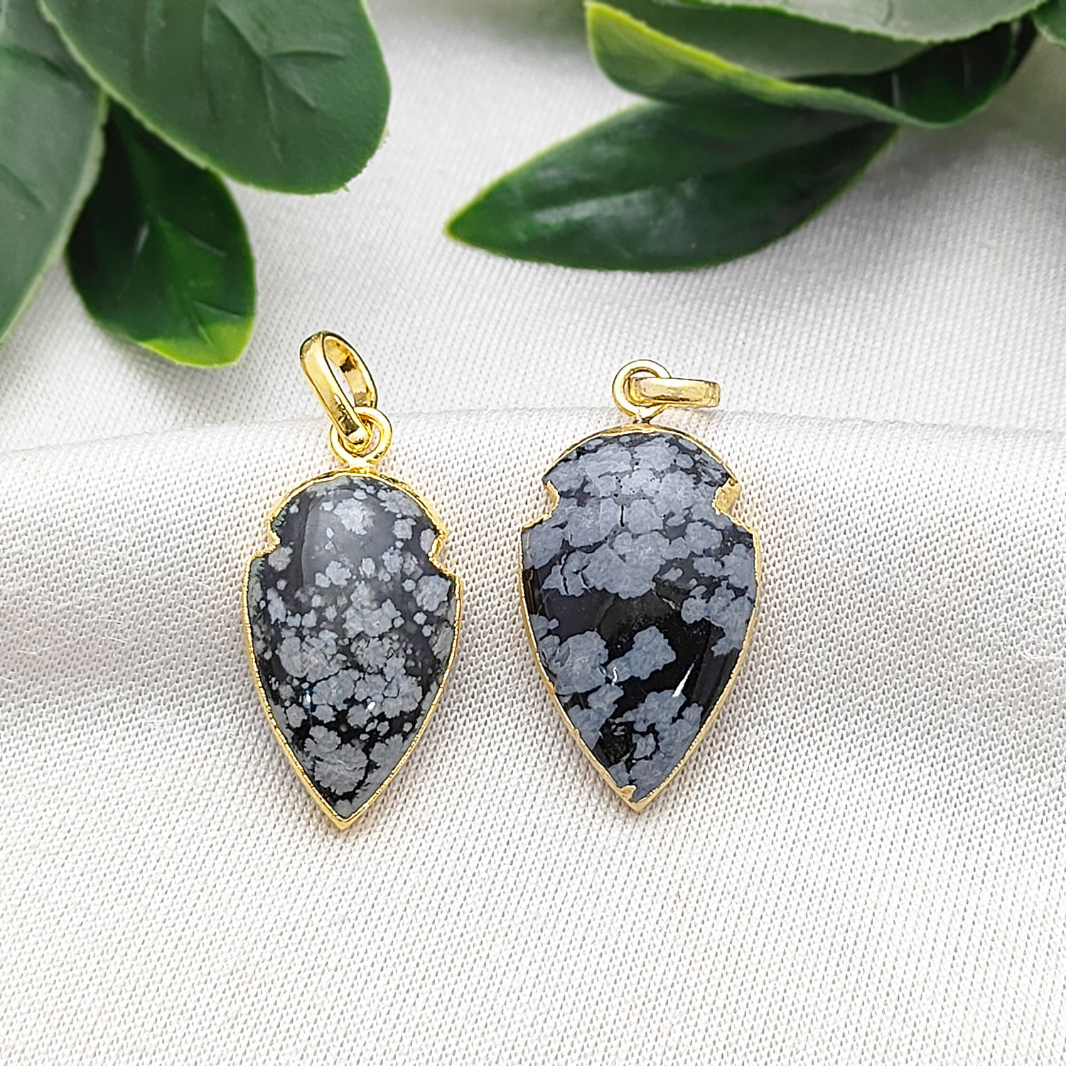 หินออบซิเดียนเกล็ดหิมะ