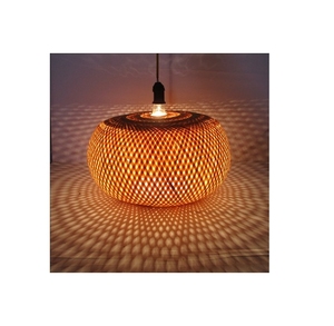 Plafonnier moderne de luxe en rotin fait à la main en osier Design en bambou pour décoration intérieure et extérieure prêt à expédier - Product Image 1