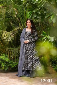 Kurti de Seda Maslin de Diseño Elegante con Estampado, Pantalón y Dupatta, Suministro al por Mayor de Fábrica, Compra en Línea en India - Product Image 6