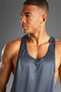 OEM de talla grande transpirable gimnasio camisetas sin mangas de moda sostenible lavado liso ropa deportiva culturismo Fitness Stringer - Product Image 5