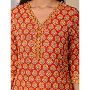 Conjunto de pantalón y kurta Anarkali estilo indio rojo, de algodón estampado Butta Block con tela de red de seda, ropa étnica para fiestas y ocasiones especiales. - Product Image 2