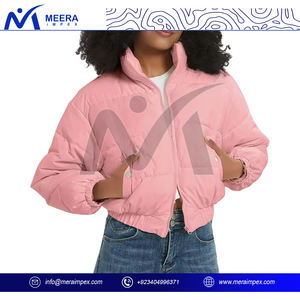 Veste courte matelassée de luxe pour femmes pour l'hiver, élégante et résistante à l'eau, isolée avec col haut, cordon de serrage réglable - Product Image 3