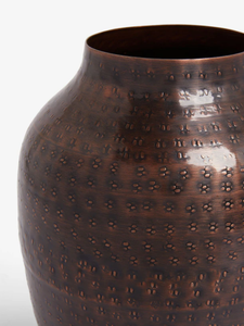 แจกันดอกไม้โลหะทุบทองเหลือง AK แจกันบนโต๊ะโบราณปรับแต่งได้สำหรับการตกแต่งโรงแรมสำเนียงการตกแต่งโต๊ะ - Product Image 4