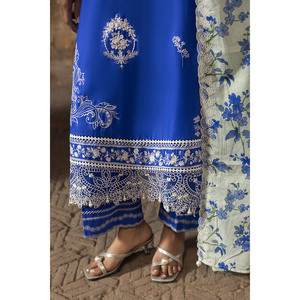 Ensemble de costume 3 pièces brodé pour femme en tissu lawn avec dupatta imprimé à motifs et bordure de pantalon brodée DN-62023 - Product Image 6