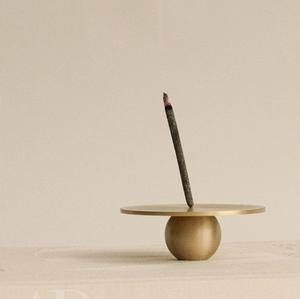 Soporte de varilla de incienso de metal dorado, quemador de aroma de metal de lujo, accesorio de meditación moderno, altar espiritual, Decoración de mesa elegante - Product Image 5