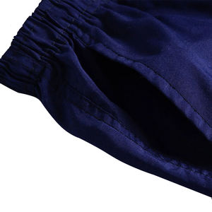 Pantalones cortos deportivos transpirables para hombre con estampado de sublimación y logotipo personalizado, pantalones cortos de secado rápido de talla grande, pantalones cortos deportivos de uso activo para hombre - Product Image 3