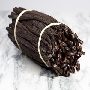 Dried Vanilla <b>Beans</b> 11-12cm Natural Pods for Infusions Bakery OEM Blends Low MOQ Custom Processing Long Shelf Life Best Supply - Product Image 1