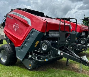 2024 Massey Ferguson 4160V presse à balles rondes pneus à flotteur élevé énormes chaînes d'entraînement principales 20B système de lubrification de la chaîne de lubrification automatique - Product Image 6