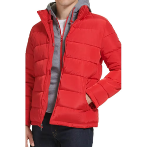 Veste matelassée de style streetwear de haute qualité, personnalisée, en coton, à capuche, avec logo sur le devant, pour hommes, promotionnelle, tendance, brillante, pour l'hiver - Product Image 3